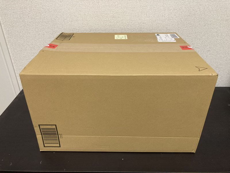 ミライスピーカーが梱包された郵便物